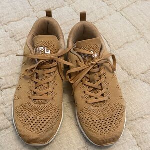 APL Techloom Pro - Brown Knit Lace-Up Sneakers
